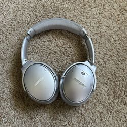 Bose QC35 ii Wireless Bluetooth Headphones Silver