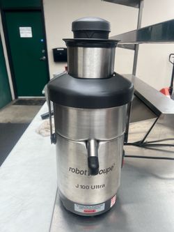 Robot Coupe J100 Ultra heavy duty juicer.