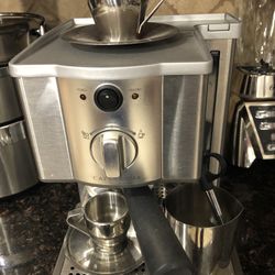 Expresso & Cappuccino  Machine