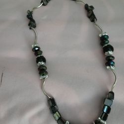 Black And Silver Beaded Cubes And Round Ball Costume Jewelry Vintage Necklace Women's Jewelry