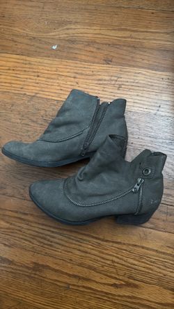 Blowfish gray boots size 7