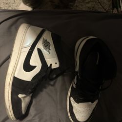 Jordan 1 Mid