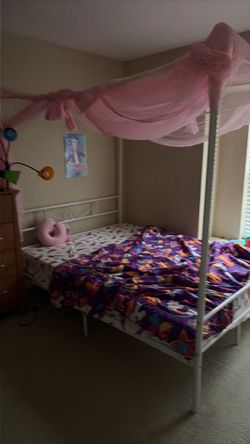 Queen bed
