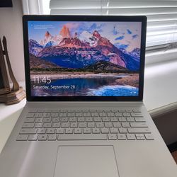 Microsoft Surface Book 2