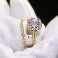 New 18k Yellow Gold Wedding Ring Set 