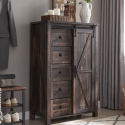 5 Drawer Dresser/Chest