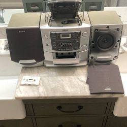 1990 sony portable stereo 