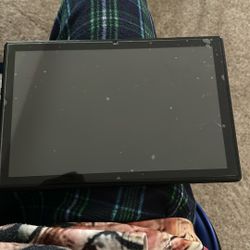 Max west Tablet 