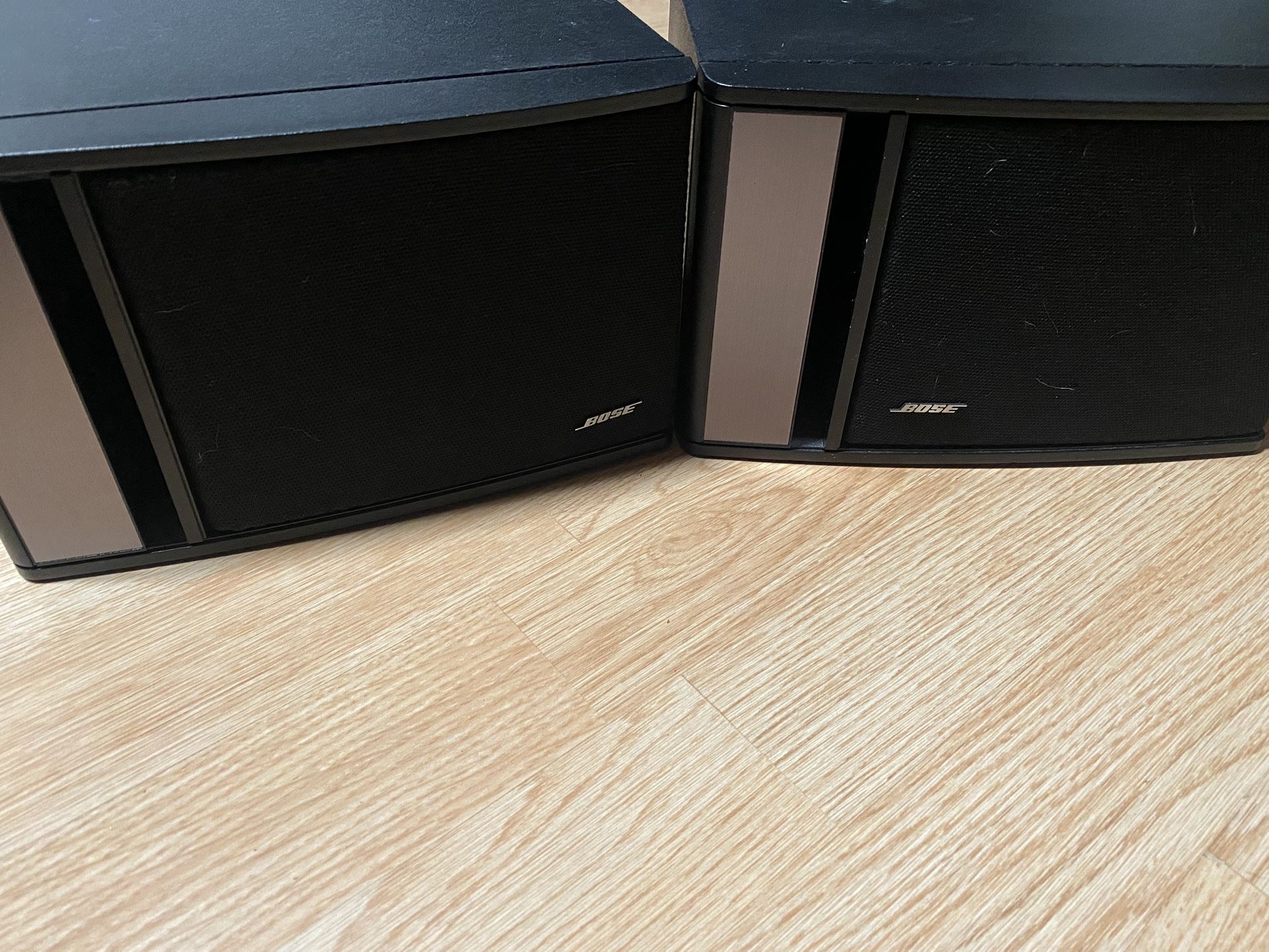 Bose 141 Pair Fullrange Bookshelf Speakers