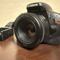 Canon EOS Rebel T2i Digital SLR