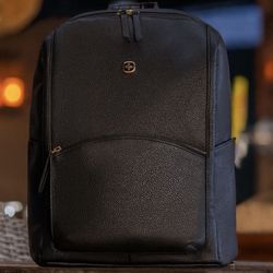 SwissGear Ladies Laptop Backpack – Slim 15” Laptop Bag w/ Front Organizer Pocket – Black