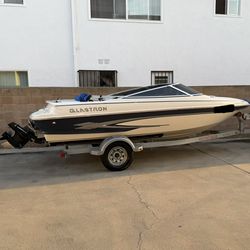 Boat Lancha Glastron