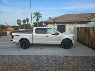Ford f-150 platinum nice