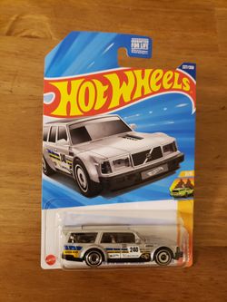 Hot Wheels Volvo 240 Drift Wagon