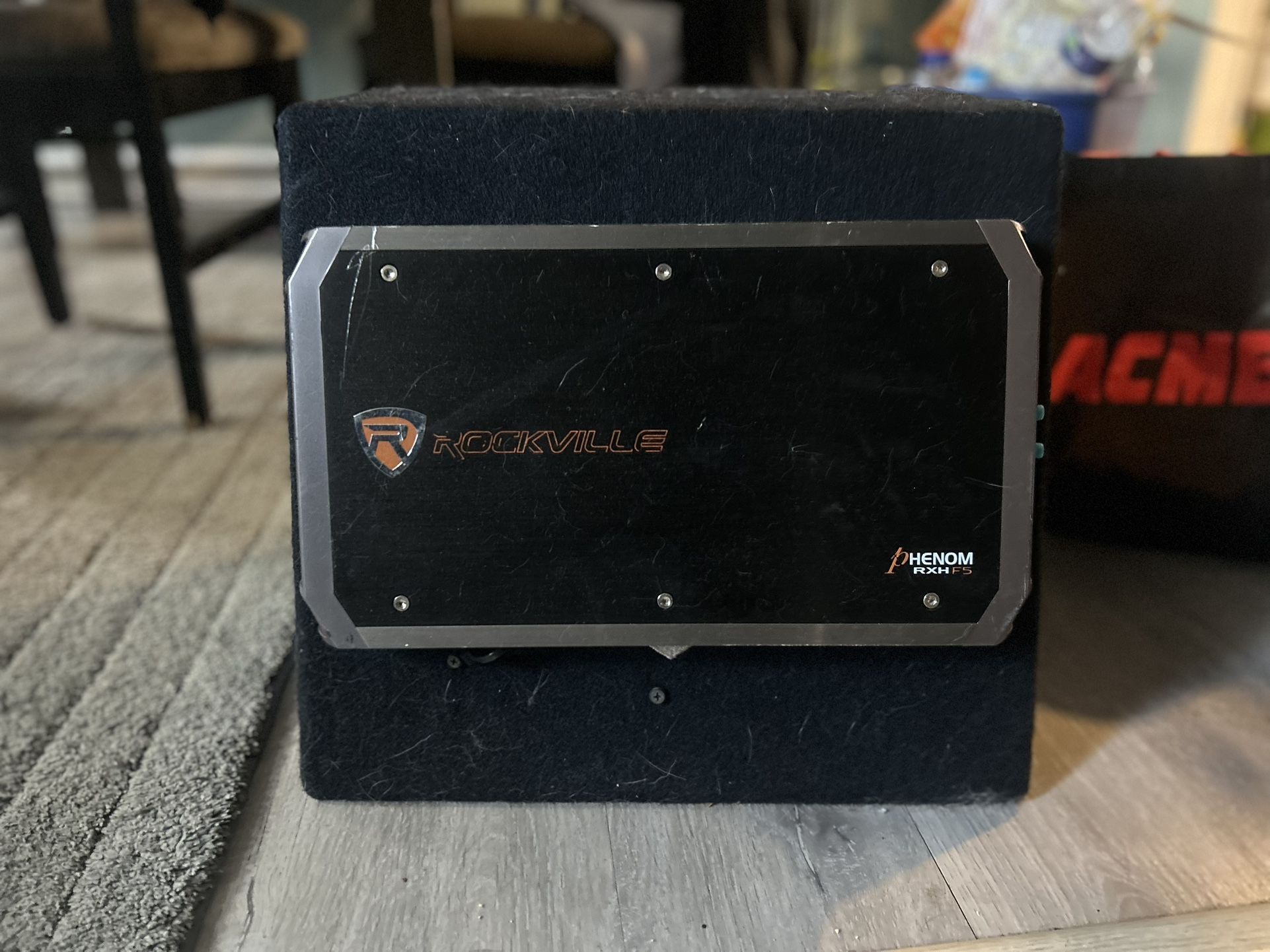 12 Half Subwoofer With Amp