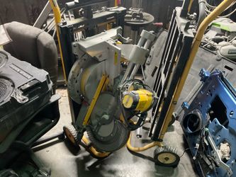 DEWALT sliding miter saw with stand