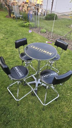 Craftsman table with stools