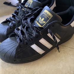 Adidas Classic (New Condition)