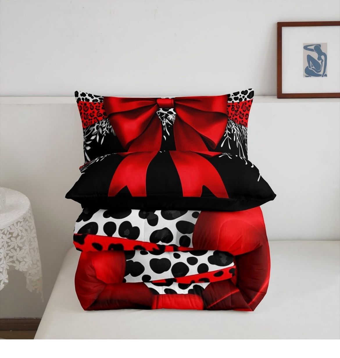 New In Package  Queen Bow Leopard Print Three-Piece, Bedding, Set Comforter