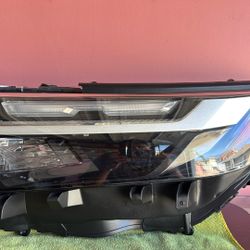 OEM | 2022 - 2024 Toyota RAV4 PRIME LED Headlight (Left/Driver)