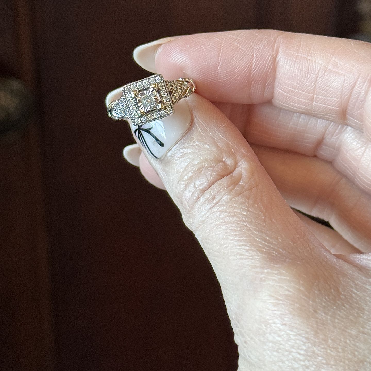 10K White Gold Princess Cut Diamond Halo Ring – Vintage Style – 1/4 CTW