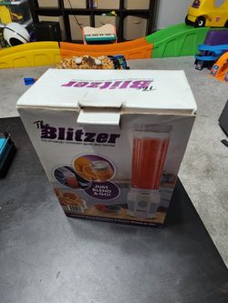 The Blitzer Portable Blender And Container