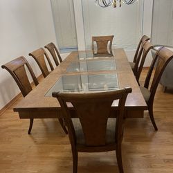 Table With 8 Chairs And The Console. Very Good Condition.