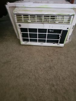 Window Unit Air Conditioner