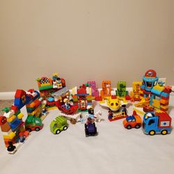 Duplo Lego. 300 Pisces . Original 