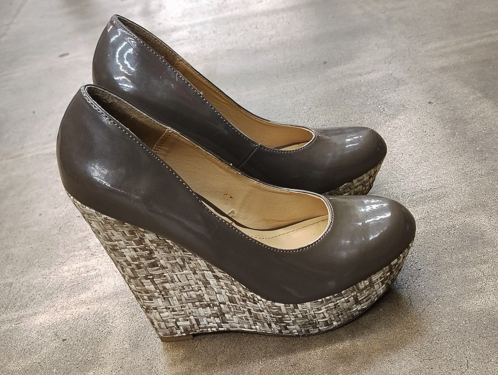 Steve Madden Wedge Cork Heel Patent Leather Slip On Shoes Grey Brown
