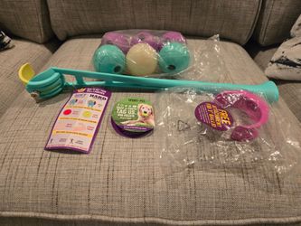 Chew King Ball Launcher with 6 Balls
