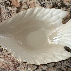 Vintage LENOX discontinued China Ivory Porcelain 24k Gold Rim never used Dove Bird Candy, Nut Dish Gravy Boat Bowl
