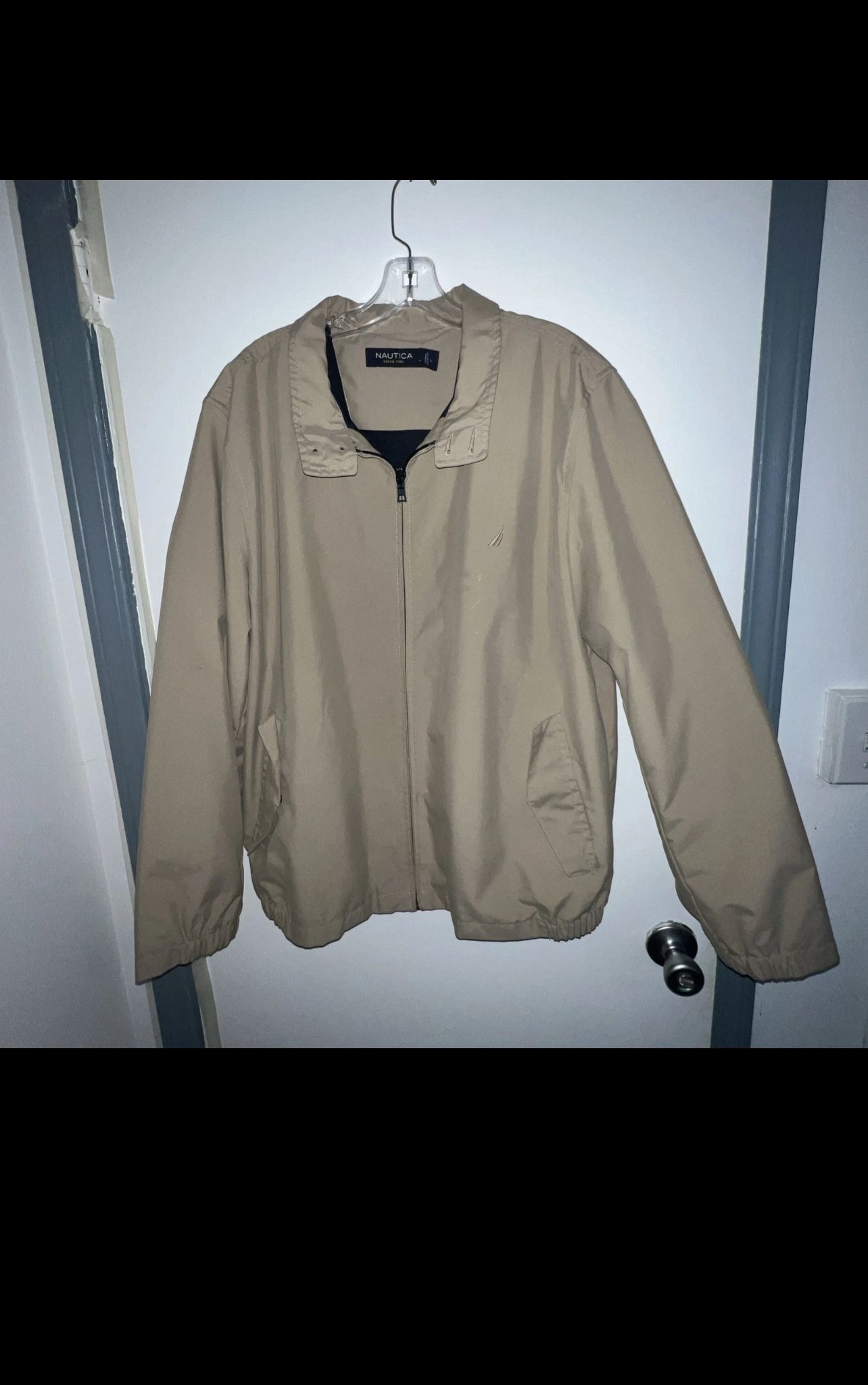 NWT Nautica Men’s Wind Resistant Full Zip Beige Bomber Golf Jacket Size L