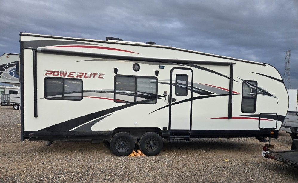 2018 Pacific Coachworks Powerlite 24FS