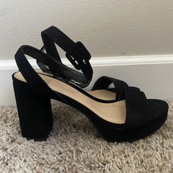 Black high heels size 6.5