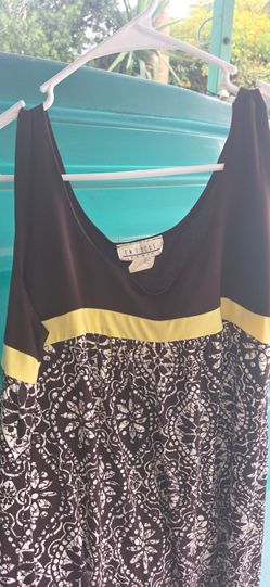 Size 14 would fit a large
