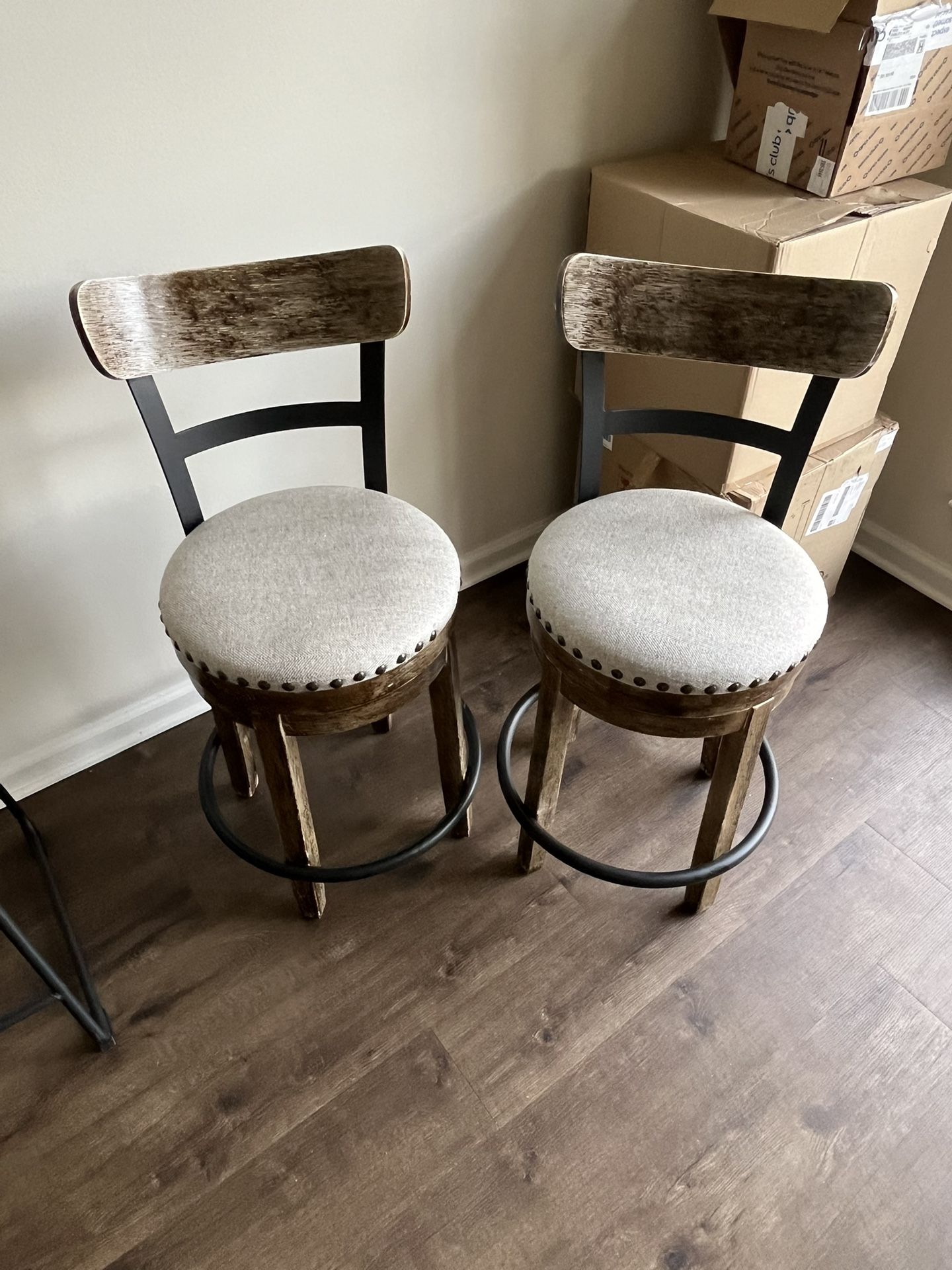 Countertop Swivel Barstools