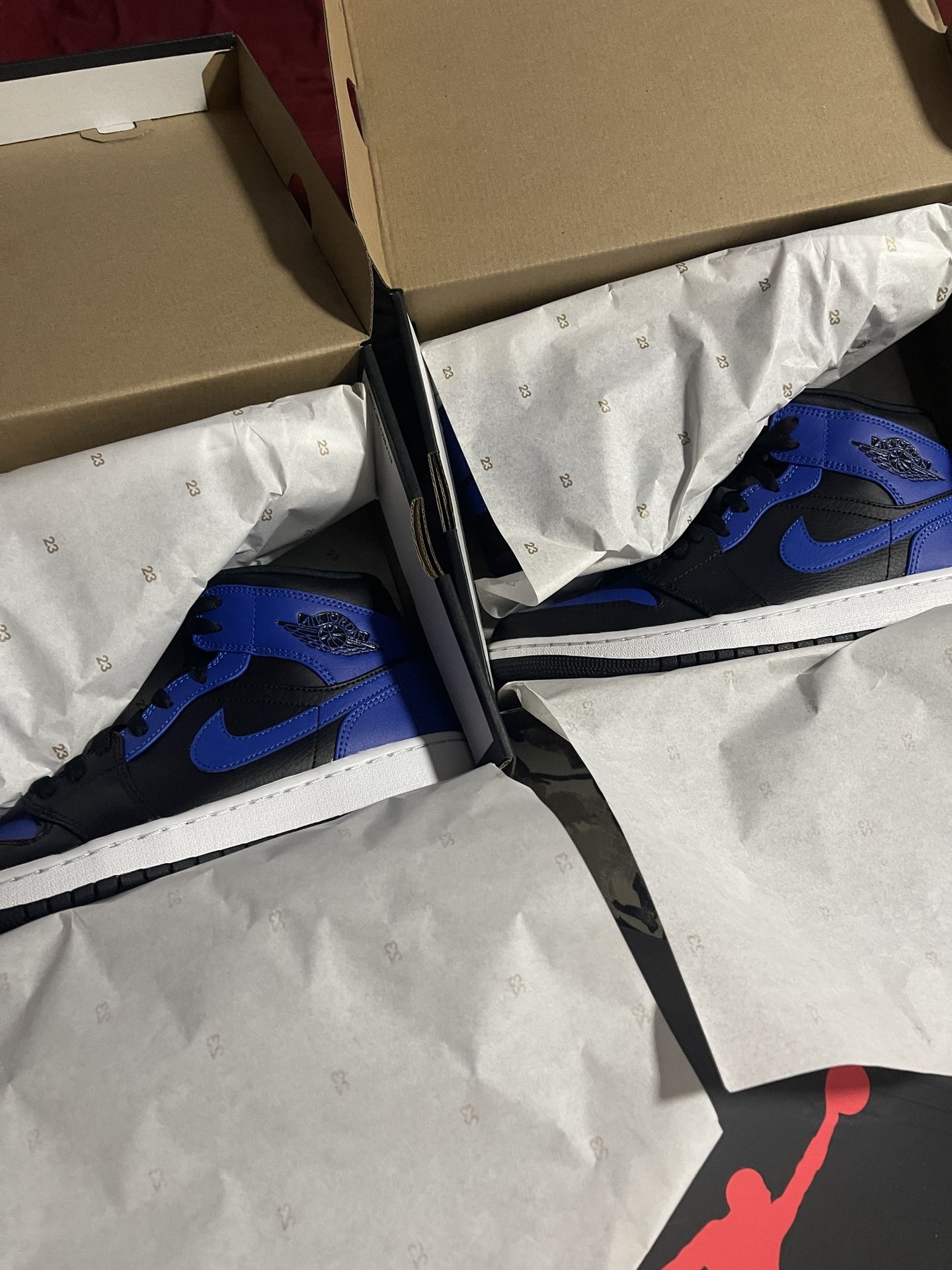 Jordan 1 Mid Size 9
