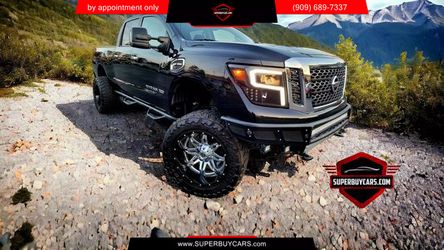 2016 Nissan TITAN XD Crew Cab