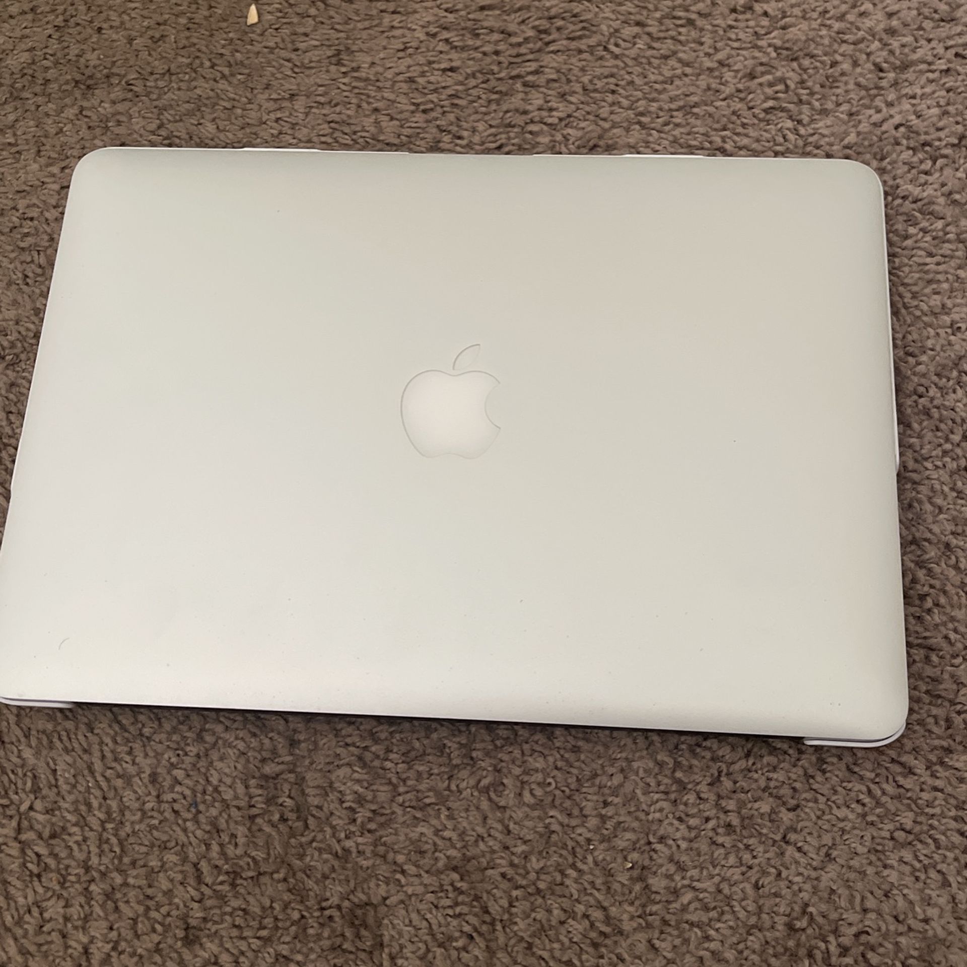 MacBook