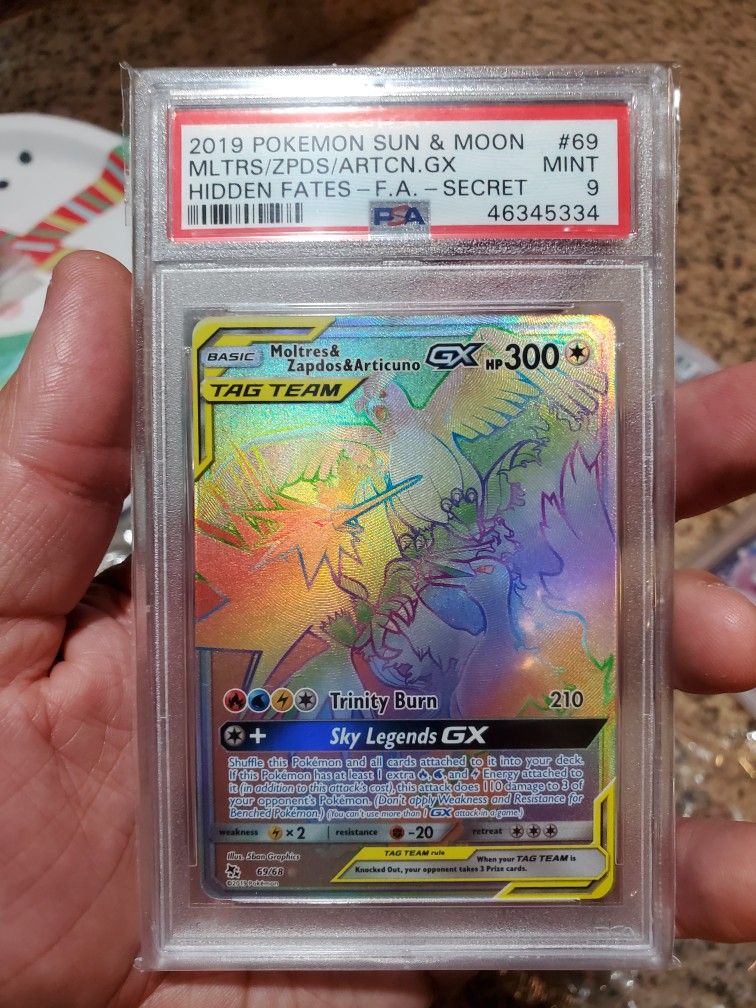 Pokemon Card Secret Rare Hidden Fates Ledgendary Birds Tag-Team Gx