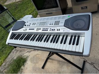 Casio LK-90 Keyboard w/Stand