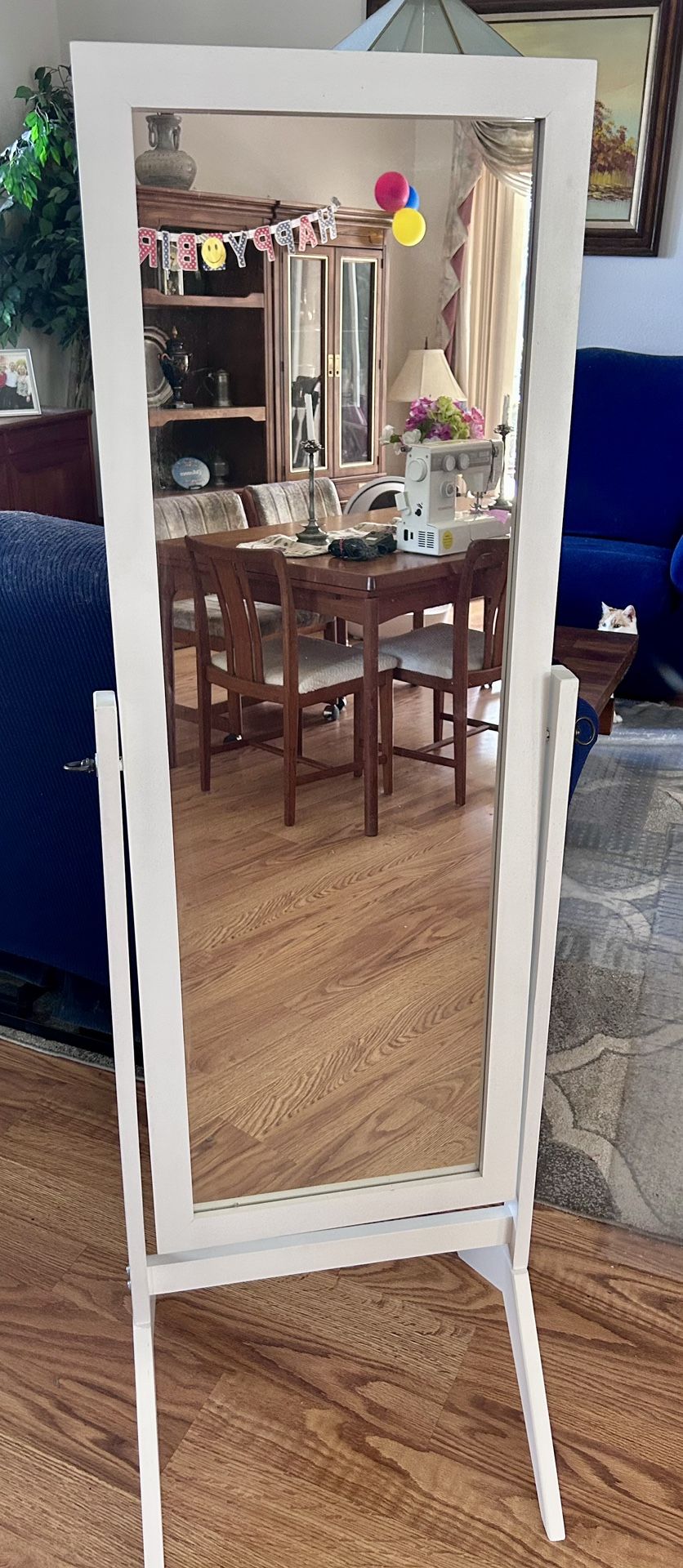 Stand Up Mirror