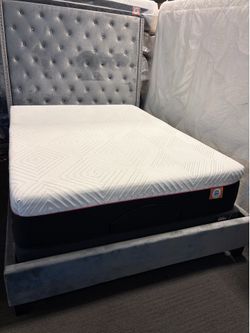 QUEEN BRIGHTMATTRESS FIRM