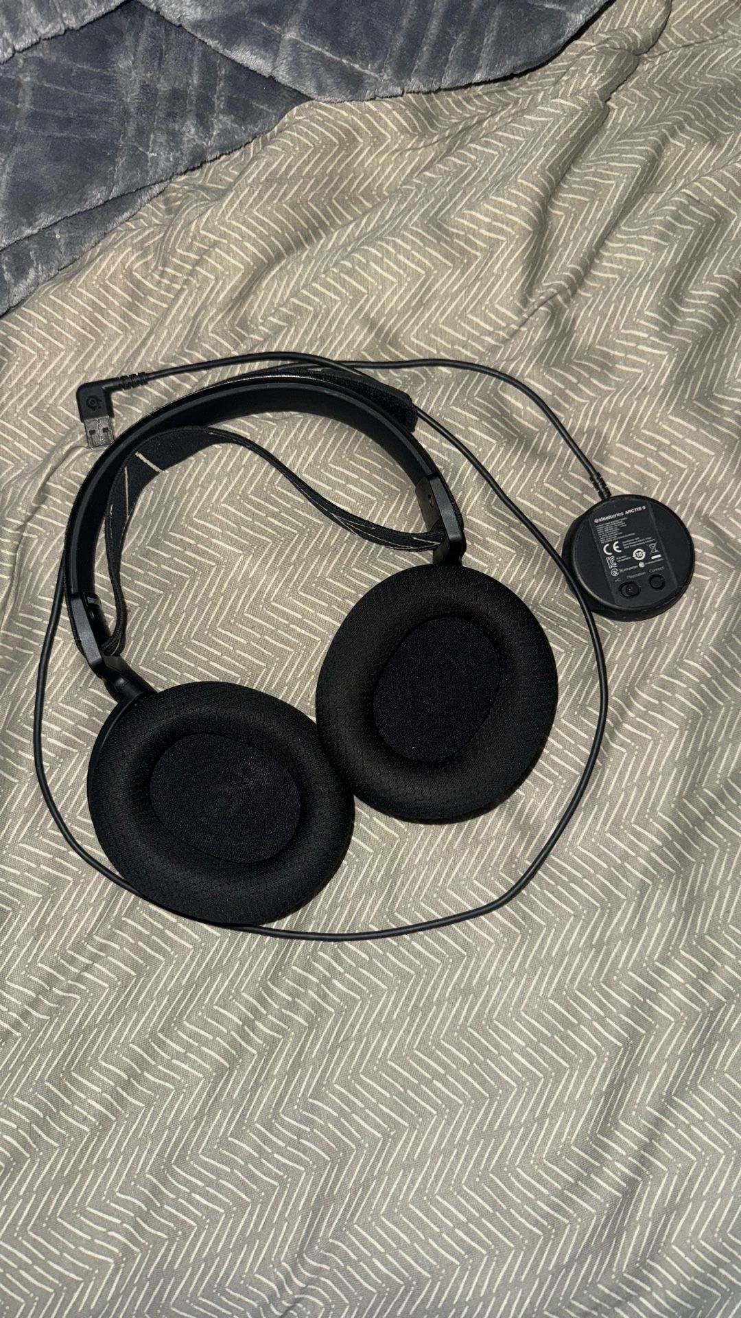Arctis Nova 9 (pc/playstation)