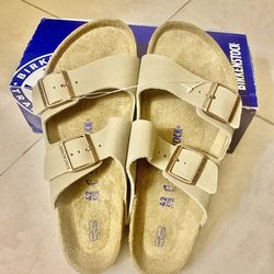Birkenstock Arizona Size 42    Soft Footbed in Irvine
