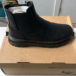 DR. Martens EMBURY LEATHER CHELSEA BOOTS