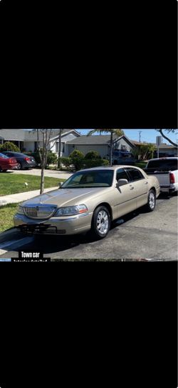 07 town car