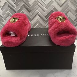NEW Versace Palazzo Slippers Pink Women’s Size 41 Condition is New with box