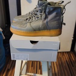 Air Force 1 Utility Good Cond Sze 9 $90